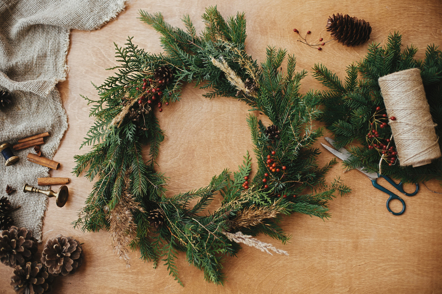 BOTANICAL WREATH WITH FORAGED GREENERY - WONDERVELD APOTHECARY