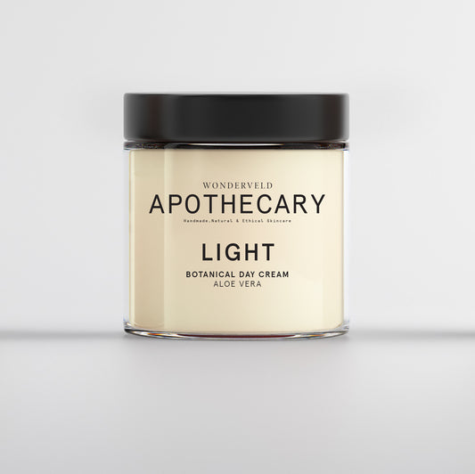 Light Botanical Day Cream with Aloe Vera is for normal to sensitive skin, gently smoothing dry patches leaving skin that feels refreshingly cool and beautifully soft. 